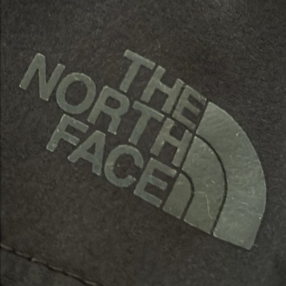 Men’s North Face Black Shorts 32 Waist, Inseam 9”. - Picture 12 of 13